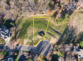 3961 White Oak Ln, Excelsior, MN 55331