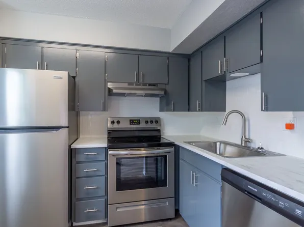 Wornall Place Apartments