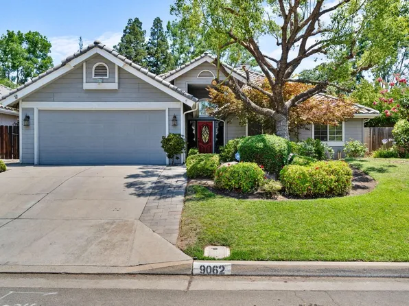 9062 N Brookview Ave, Fresno, CA 93720