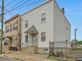 11 Ann St, Kearny, NJ 07032
