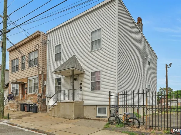 11 Ann St, Kearny, NJ 07032