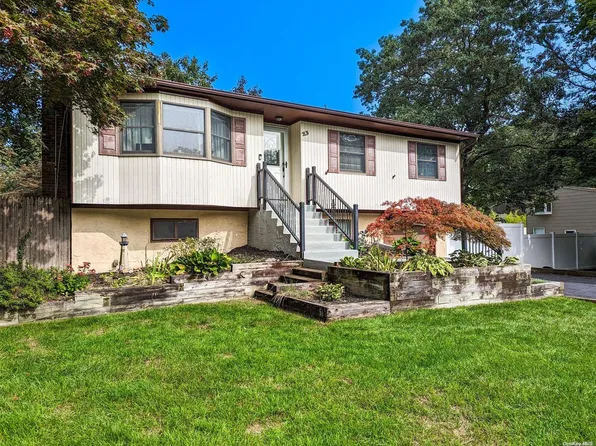 23 Poplar Street, Centereach, NY 11720
