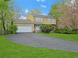 110 Eastview Drive, Valhalla, NY 10595