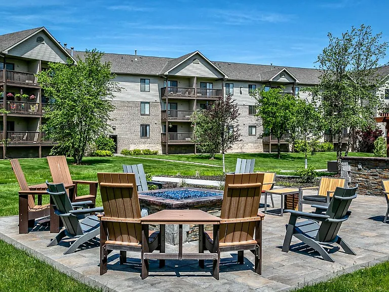 Southwest Gables Apartments — Photo 45