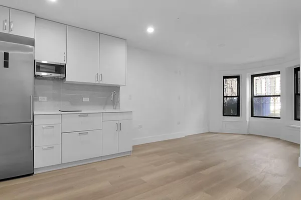 Rented by OGI Management | media 1