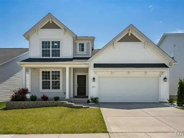 223 Randlin Dr, Lake Saint Louis, MO 63367