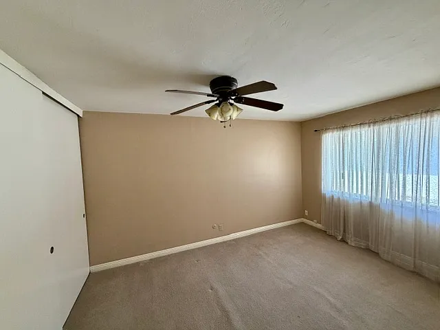 313 N Acacia Ave #D — Photo 27
