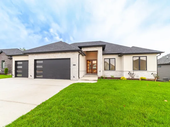 5305 Butter Cup Dr, Columbia, MO 65203