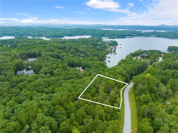 280 Yellowood Dr, Seneca, SC 29672