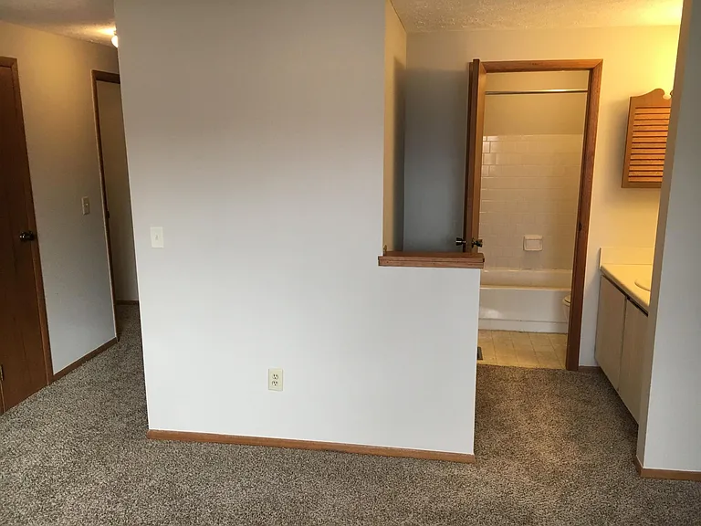 1790 Queensbridge Dr — Photo 16
