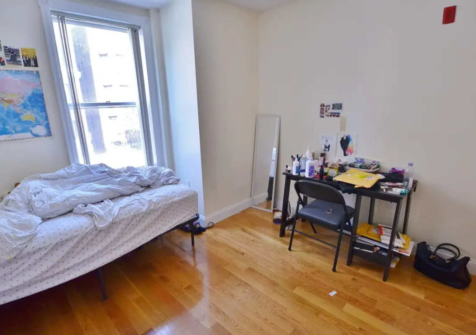 Charming 3 Bedroom-No Broker fee — Photo 4