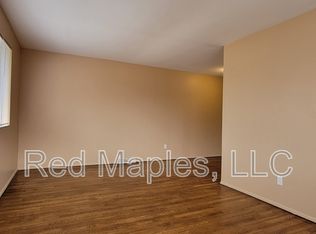 4048 Esseldale Dr, Saint Ann, MO 63074