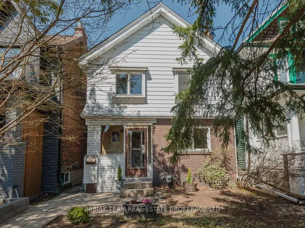 32 Radford Ave, Toronto, ON M6R 1Z6