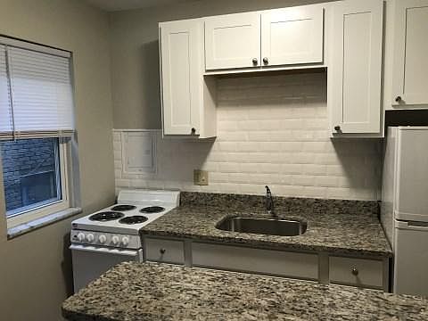 4th image of 150 E 13th Ave #L