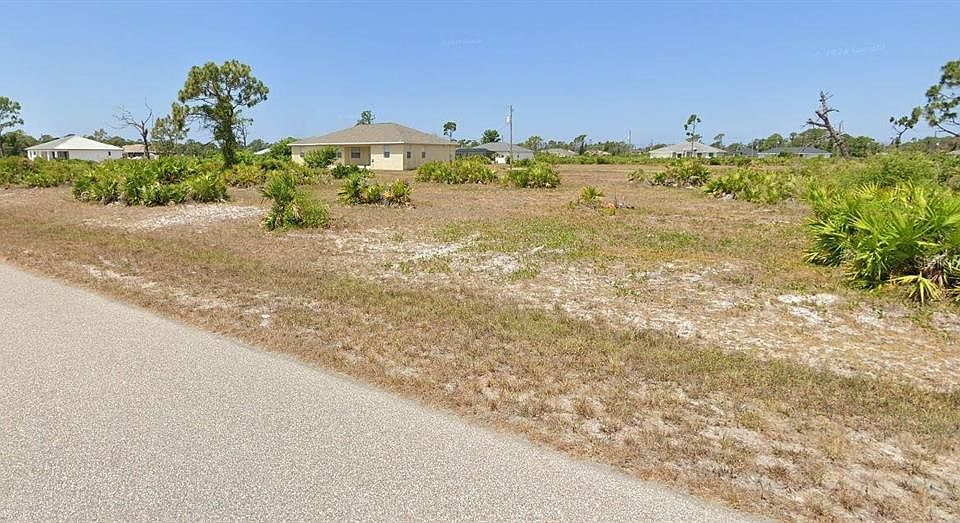 2nd image of 26 Dock Dr #67