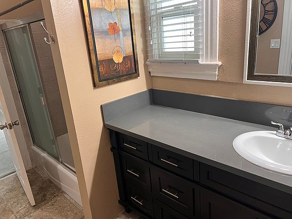 2nd image of 2047 N Raymond Ave #1