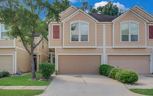 743 Hallsleigh Ln Photo 1