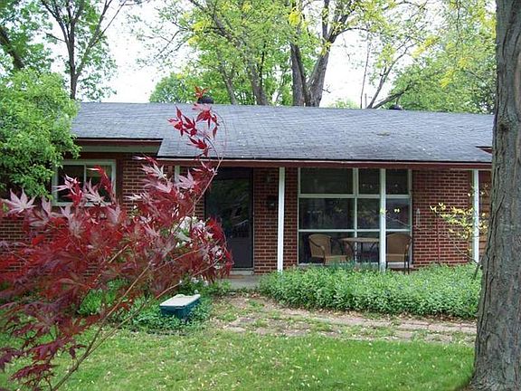 2nd image of 125 Lisa Ln