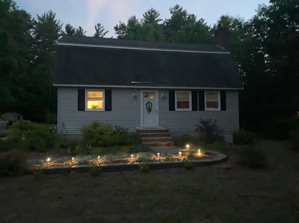 12 Davidson Avenue, Merrimack, NH 03054