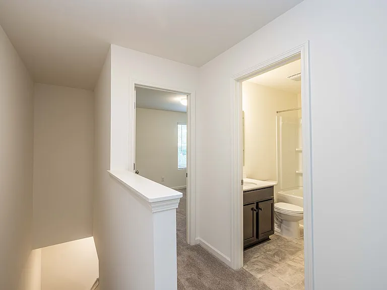 436 Kinnerton Pl — Photo 14