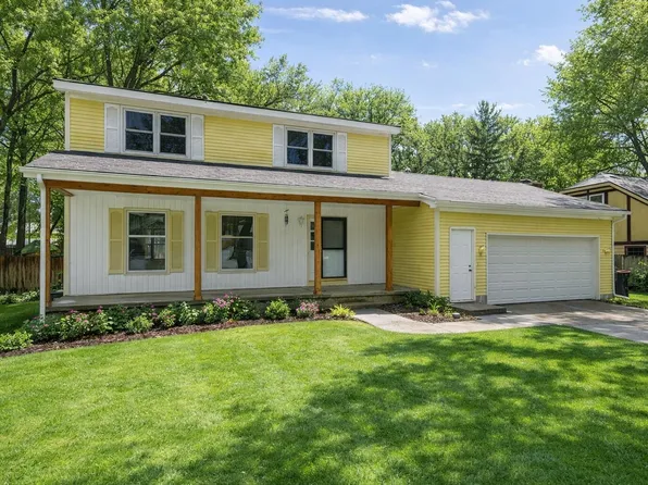 1659 Chateau Dr SW, Wyoming, MI 49519