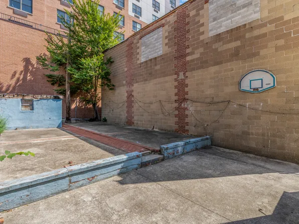 120 36th Street image 13 of 15