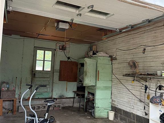 5th image of 319 State St