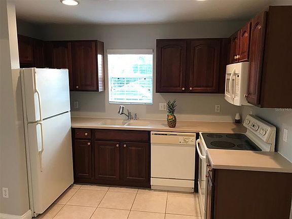 2nd image of 4052 Alcott Cir