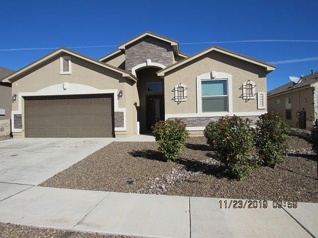 1st image of 12537 Blue Heron Dr