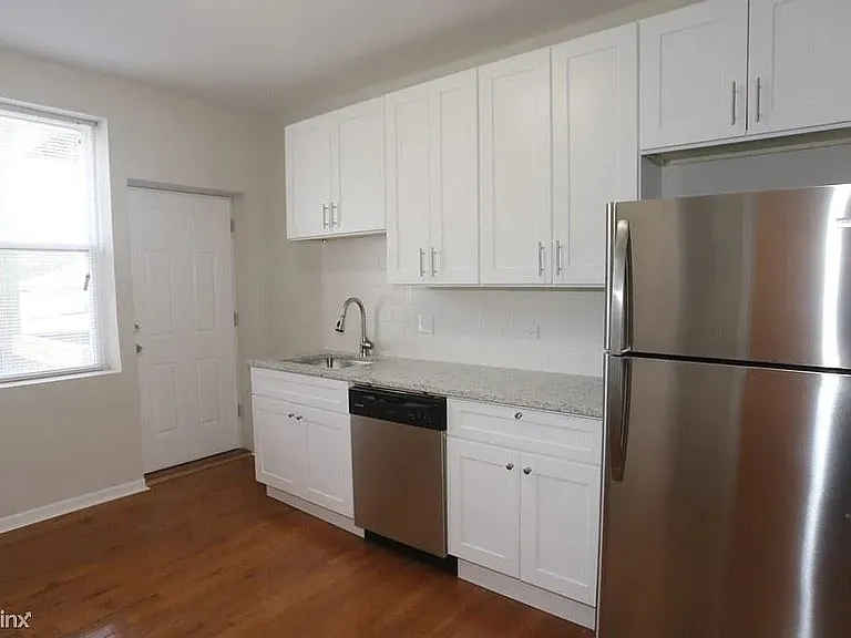 3916 W Altgeld St #1 — Photo 4
