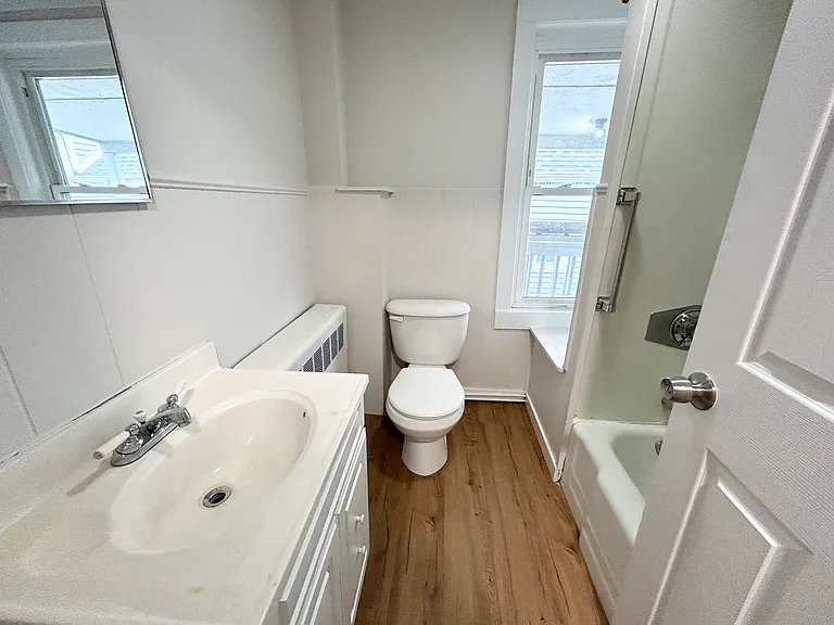 15 Saratoga St #2 — Photo 4
