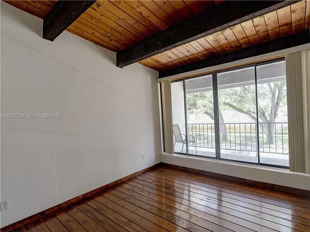 19200 NE 25th Ave #322C — Photo 5
