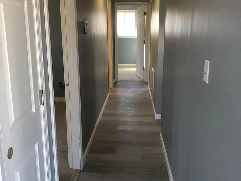 4890 Robinwood Dr — Photo 13