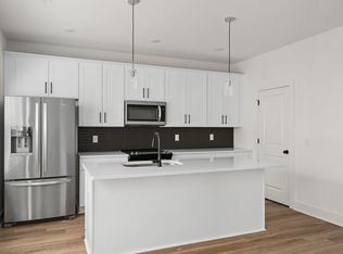 700 N Dupont Ave #303, Madison, TN 37115