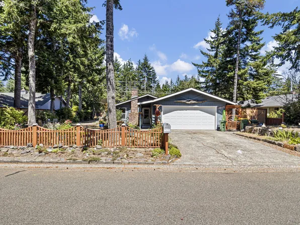 2333 24th St, Florence, OR 97439