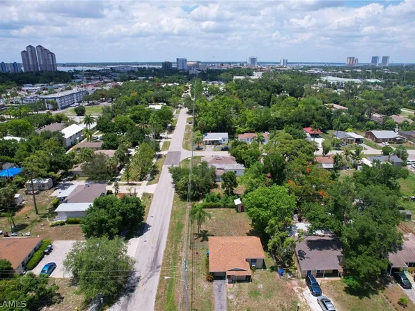 2103 South St, Fort Myers, FL 33901