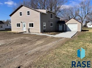 503 S Maple St, Inwood, IA 51240