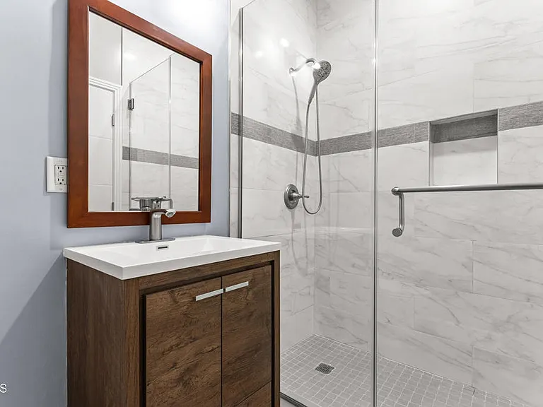 1115 S Wilton Pl #B — Photo 6