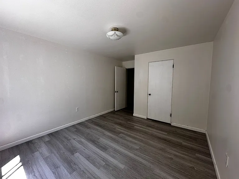 1800 Taylor Ave N #2 — Photo 11
