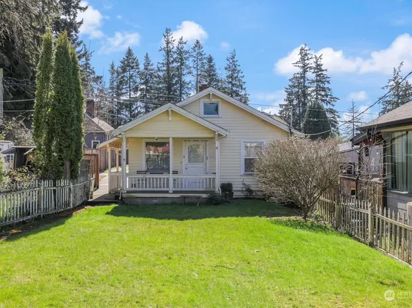 1919 Burwell Street, Bremerton, WA 98337
