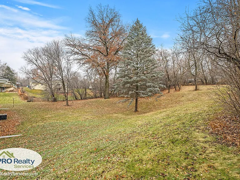 4725 Valley Rd — Photo 25
