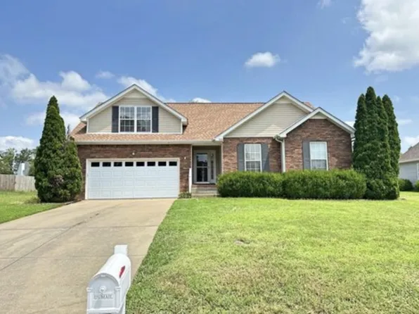 3930 Stella Dr, Clarksville, TN 37040