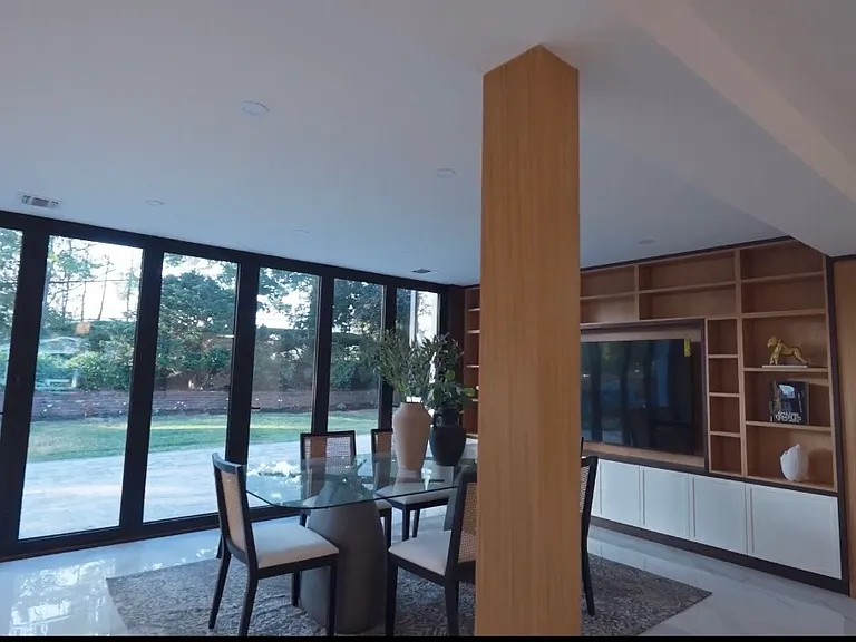 21 Wesleyan Rd — Photo 5