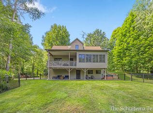 10155 Rogue Pond Dr NE, Rockford, MI 49341