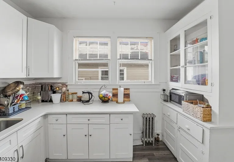 168 Carolina Ave — Photo 5