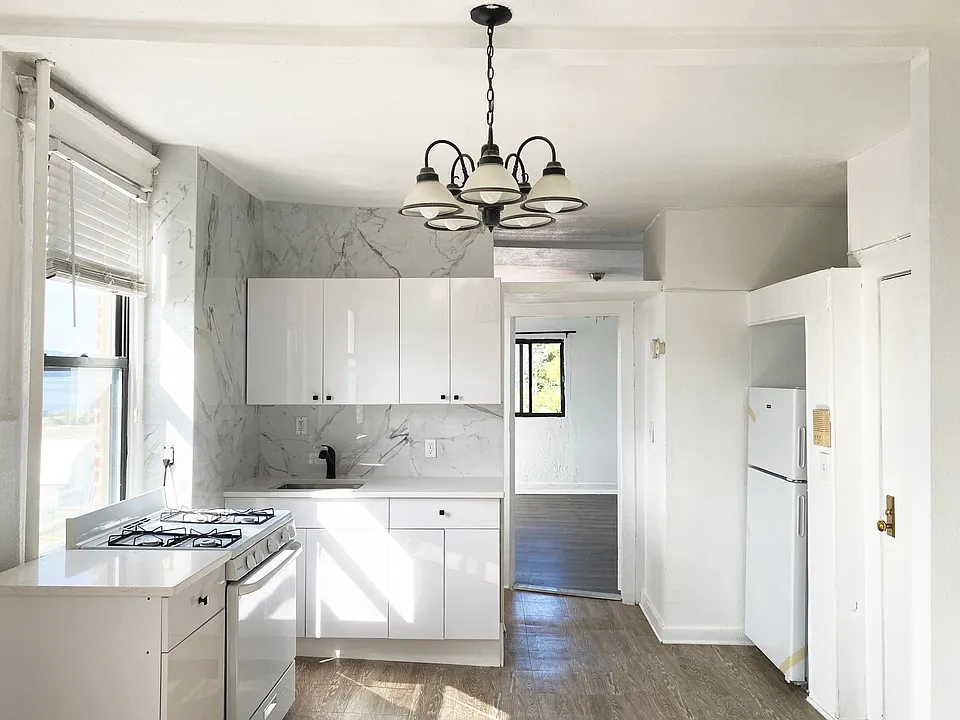 103 Southside Ave #3B