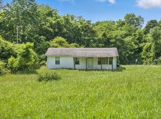 945 Buck Branch Rd, Charlotte, TN 37036