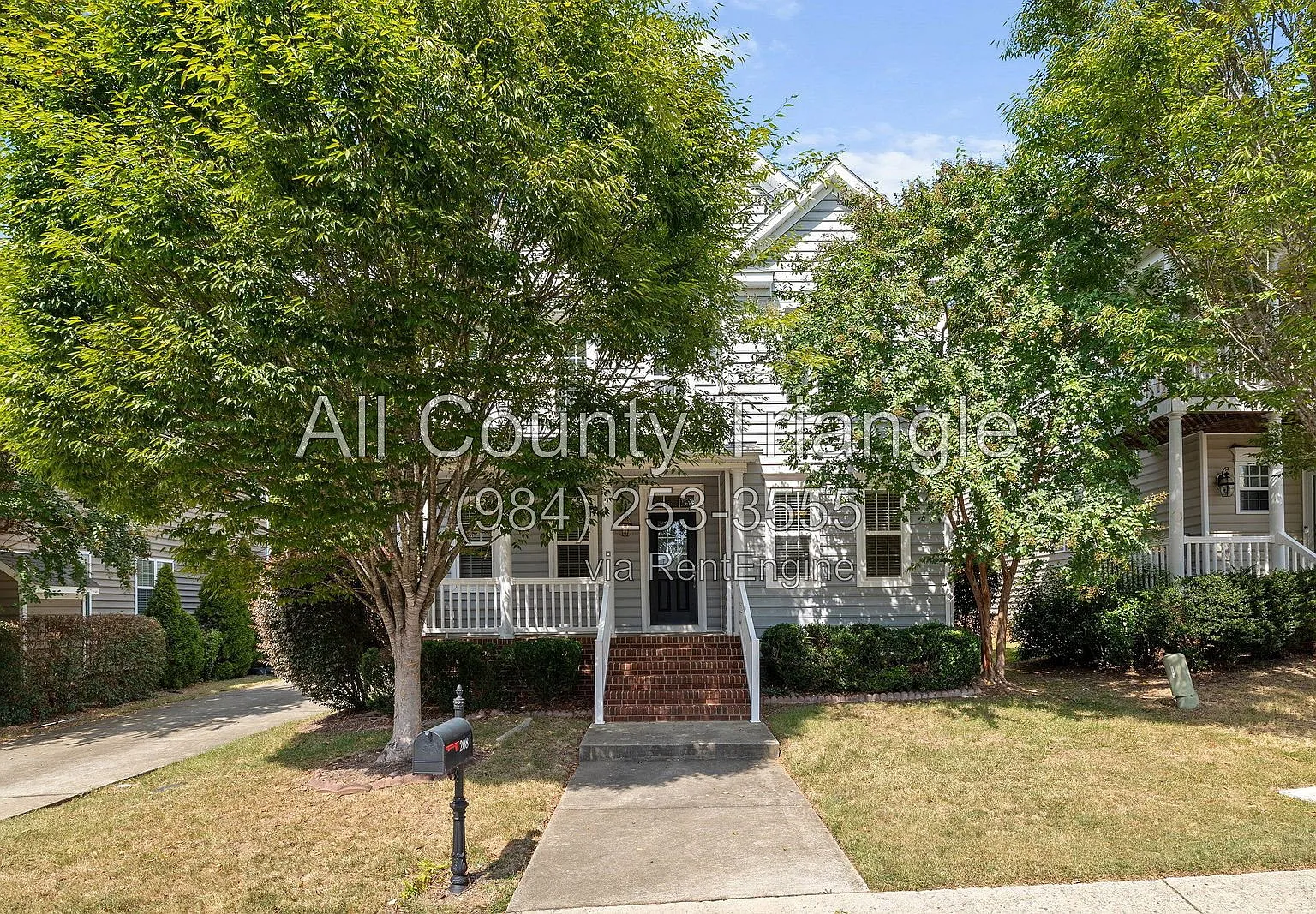 3 bed, 2.5 bath, 2712 sqft, $2,325 — Photo 3