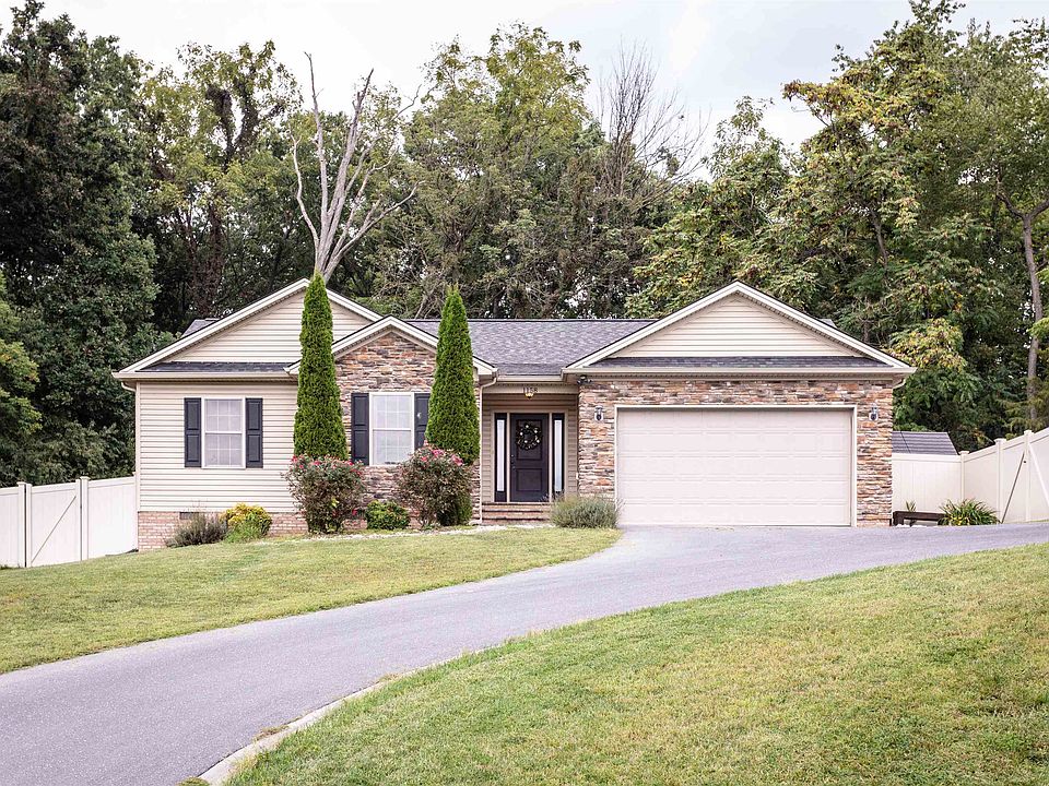 1st image of 1158 Landon Dr