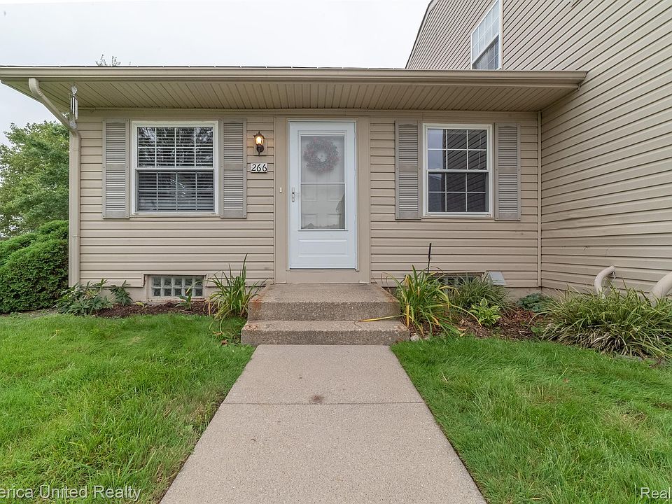 1st image of 266 Aqueduct Dr